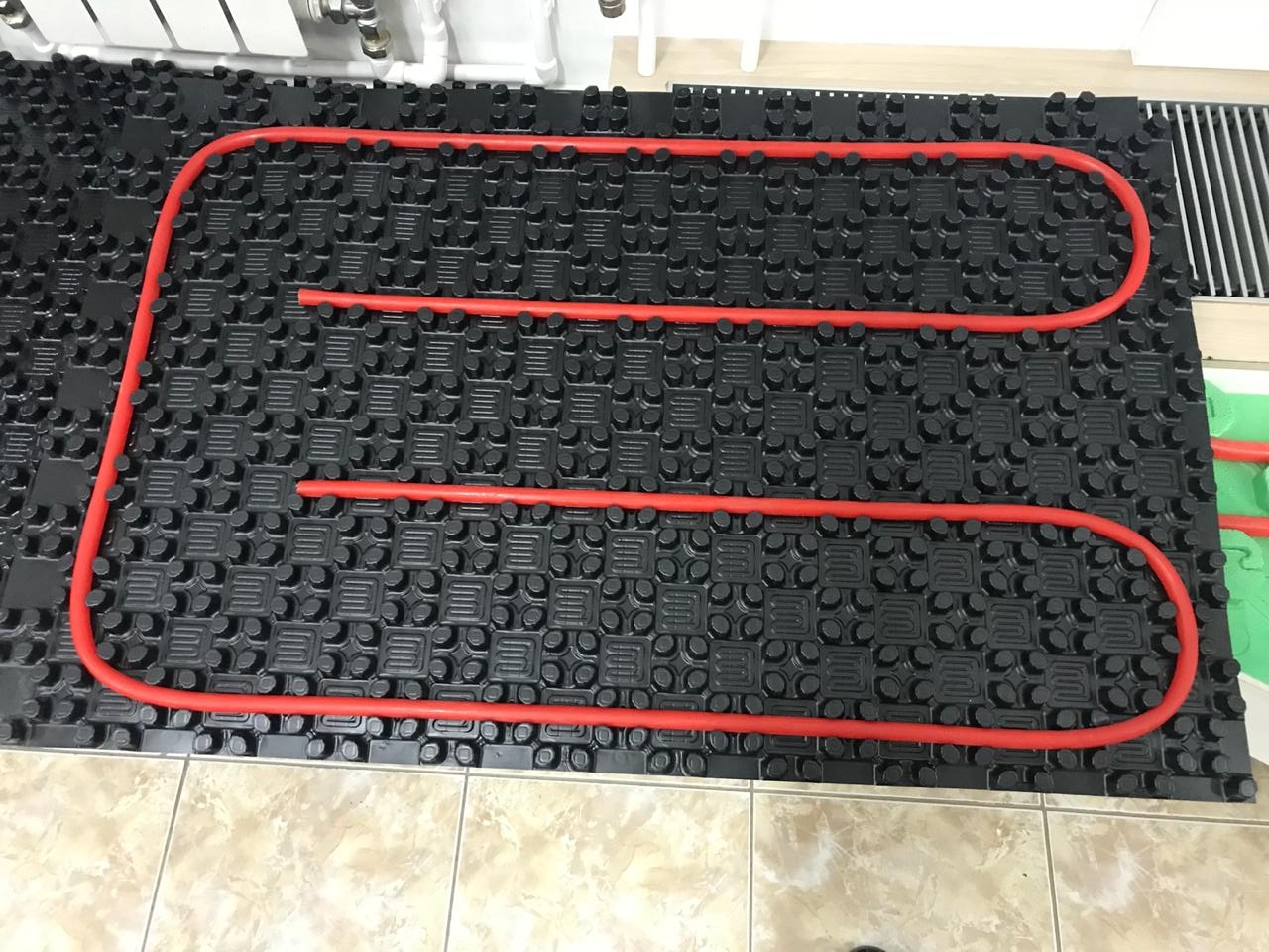 Fußbodenheizungsplatten